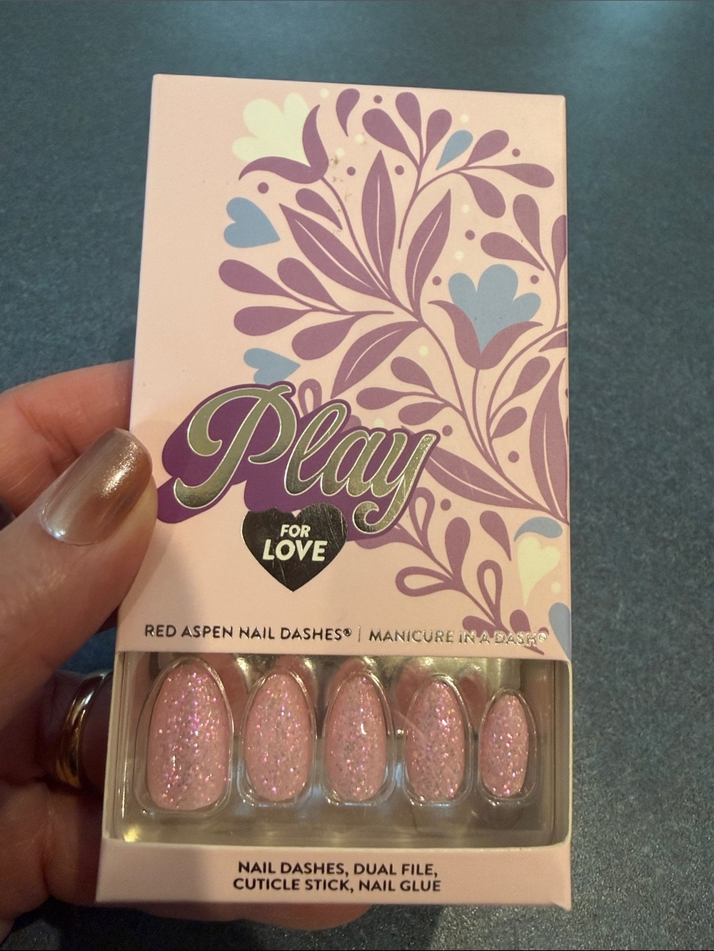 Red Aspen Press-On Nails – Laugh & Love Brooklyn
